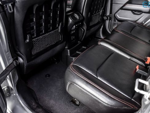 Used 2022 Jeep Wrangler Unlimited Rubicon w/ LED Lighting Group image 20