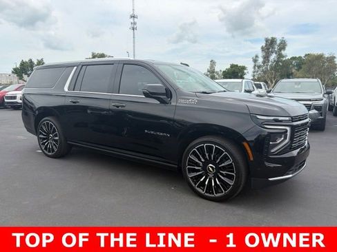 Certified 2025 Chevrolet Suburban High Country AWD/4WD image 1