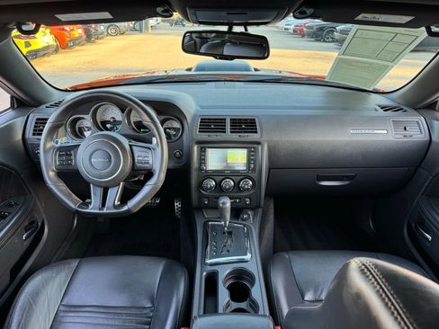 Used 2014 Dodge Challenger R/T image 32