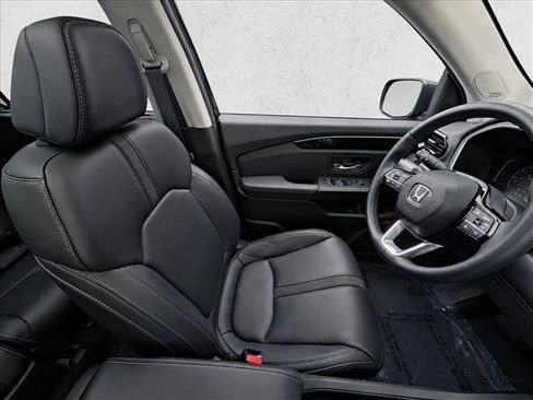 Used 2023 Honda Pilot Touring image 20