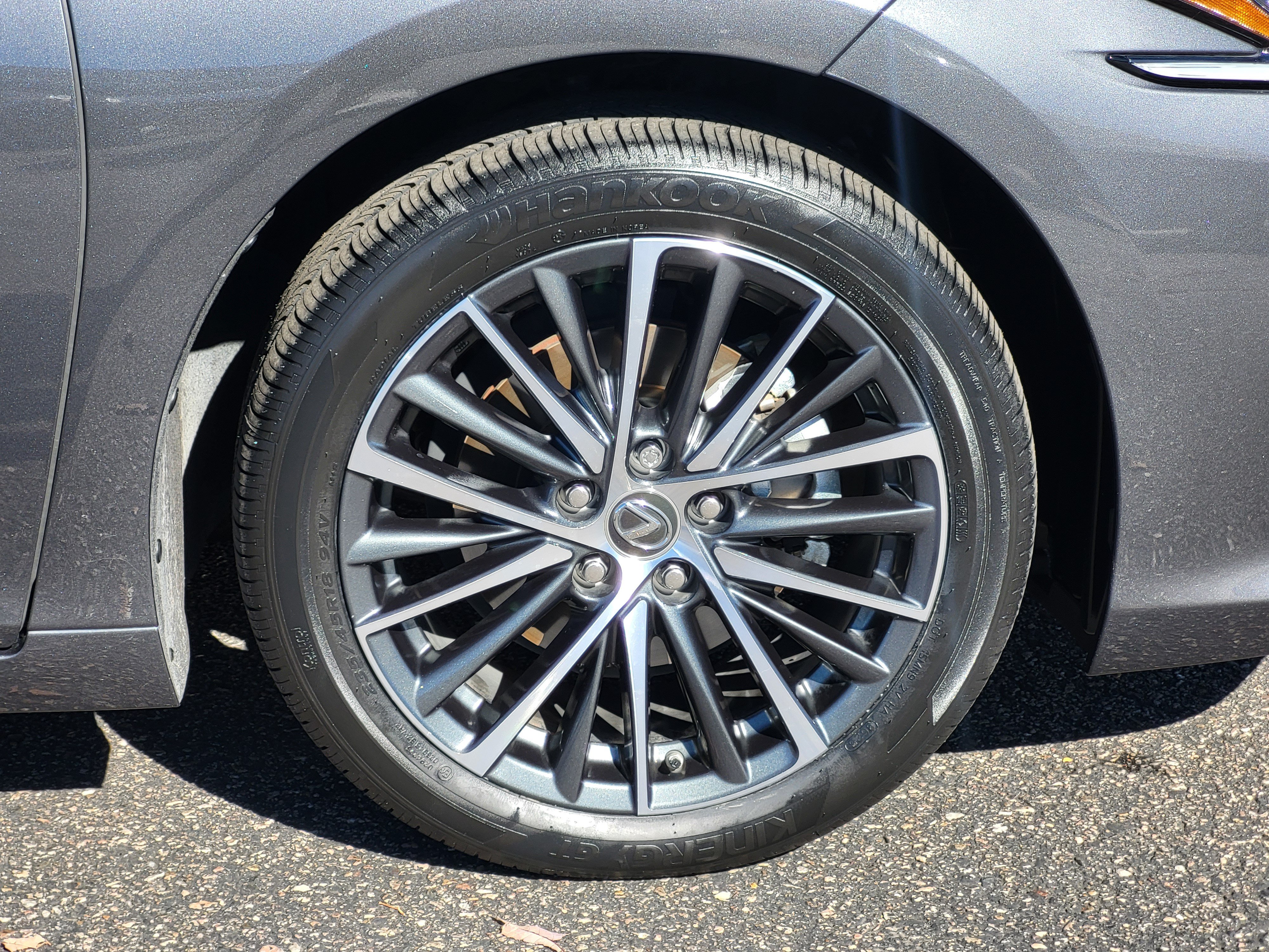 Used 2025 Lexus ES 350 w/ Premium Package FWD image 8