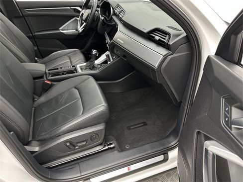 Used 2021 Audi Q3 2.0T Premium Plus w/ Premium Plus Package image 25