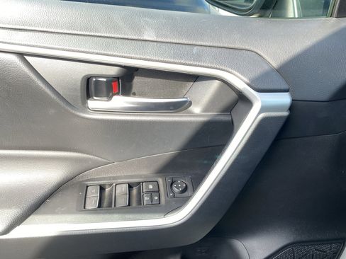 Used 2023 Toyota RAV4 XLE image 14