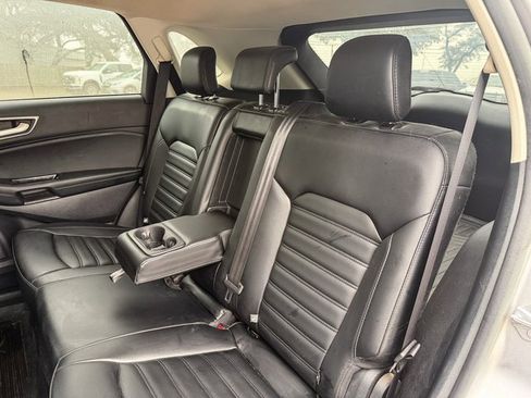 Used 2020 Ford Edge SEL w/ Convenience Package image 14