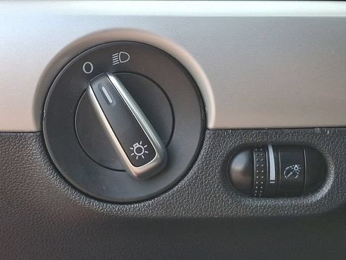 Used 2014 Volkswagen Jetta SE FWD image 8