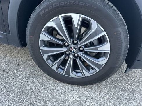 Used 2025 Buick Envision Preferred image 12