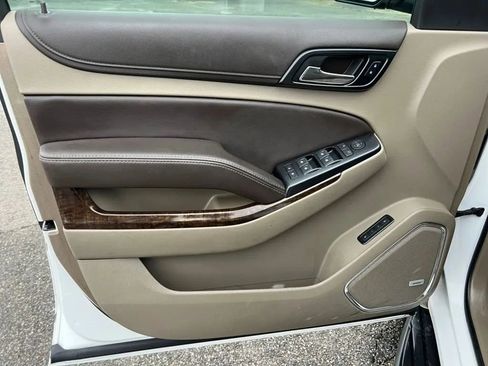 Used 2019 Chevrolet Suburban LT image 26