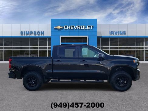 Used 2021 Chevrolet Silverado 1500 LT Trail Boss w/ Convenience Package II image 9