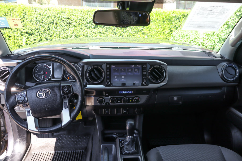 Used 2022 Toyota Tacoma SR5 AWD/4WD image 30