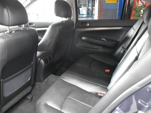 Used 2011 INFINITI G37 x Sedan w/ Premium Pkg AWD/4WD image 32