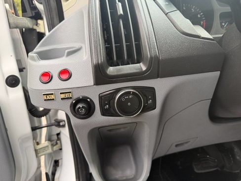 Used 2015 Ford Transit 250 130 Low Roof RWD image 14
