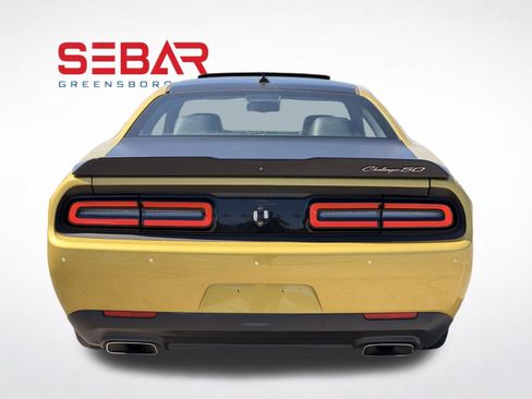 Used 2020 Dodge Challenger R/T RWD image 11