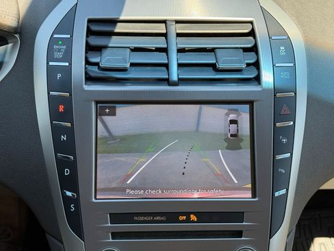 Used 2020 Lincoln MKZ Reserve FWD image 13