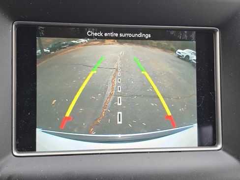 Used 2018 Jeep Grand Cherokee Limited image 22