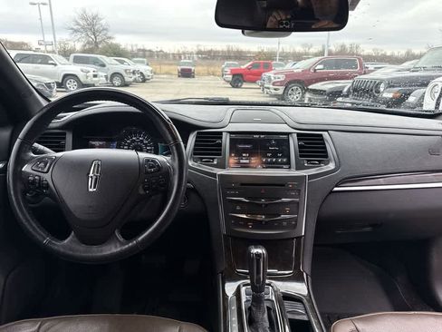 Used 2015 Lincoln MKS AWD w/ Equipment Group 201A image 15