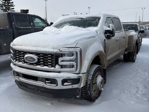 Used 2023 Ford F450 Lariat w/ Lariat Ultimate Package image 1