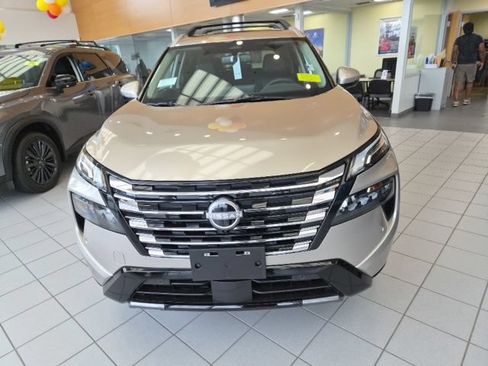 New 2026 Nissan Rogue Platinum AWD/4WD image 3