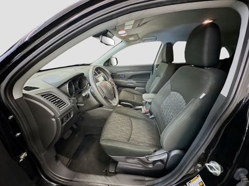 Used 2024 Mitsubishi Outlander Sport ES AWD/4WD image 13