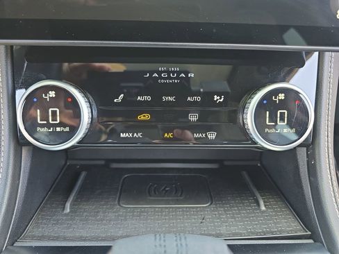 Used 2025 Jaguar F-PACE R-Dynamic S AWD/4WD image 24