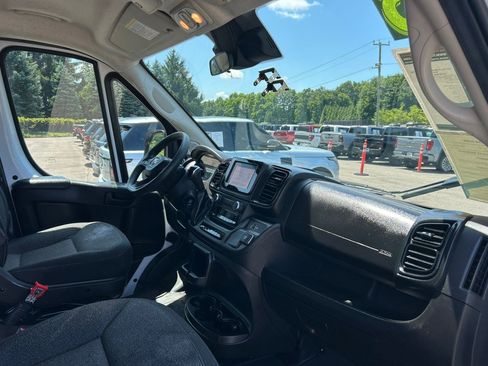 Used 2023 RAM ProMaster 2500 FWD image 16
