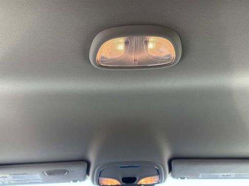 Used 2014 Jeep Cherokee Latitude w/ Comfort/Convenience Group image 13