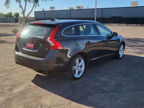 Used 2016 Volvo V60 T5 Premier w/ Protection Package FWD image 9