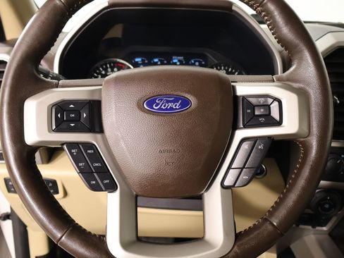 Used 2018 Ford F150 Lariat w/ Equipment Group 502A Luxury AWD/4WD image 3