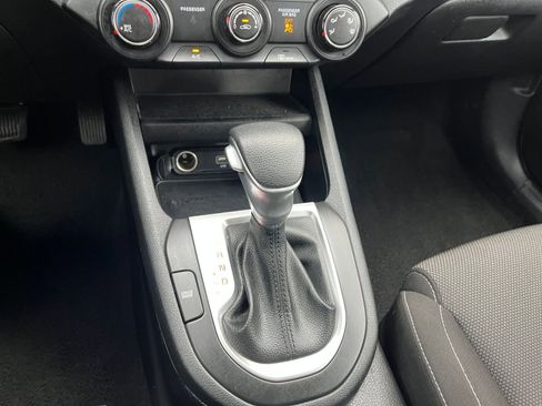 Used 2024 Kia Forte LXS image 38