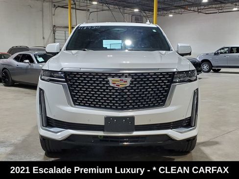 Used 2021 Cadillac Escalade Premium Luxury AWD/4WD image 2
