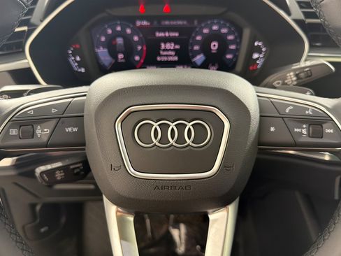 Used 2025 Audi Q3 2.0T Premium w/ Convenience Package AWD/4WD image 21