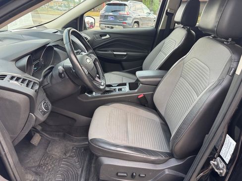 Used 2017 Ford Escape Titanium AWD/4WD image 7