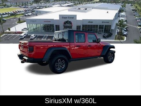 Certified 2025 Jeep Gladiator Mojave w/ Convenience Group AWD/4WD image 5