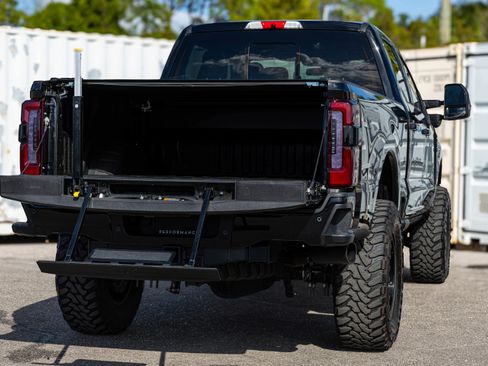 Used 2025 Ford F350 Platinum w/ Tremor Off-Road Package image 30