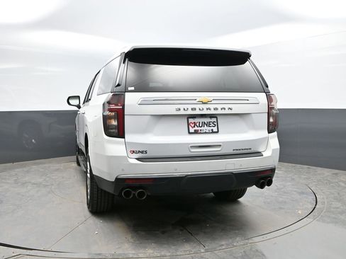 Used 2023 Chevrolet Suburban Premier AWD/4WD image 6