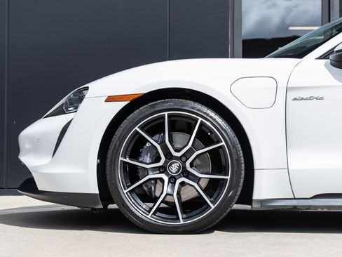 Certified 2023 Porsche Taycan image 13