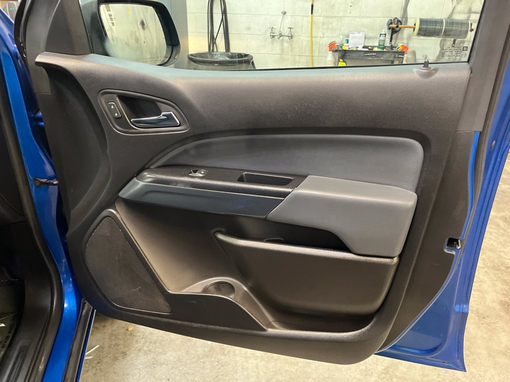Used 2020 Chevrolet Colorado Z71 AWD/4WD image 38