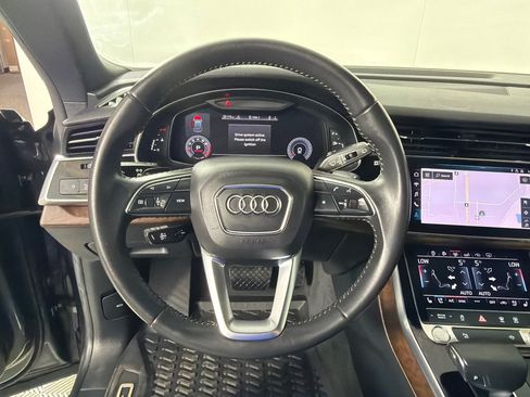 Used 2019 Audi Q8 Premium Plus AWD/4WD image 16