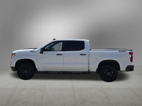 Used 2024 Chevrolet Silverado 1500 LT Trail Boss w/ Convenience Package II AWD/4WD image 3