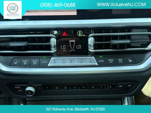 Used 2022 BMW 330i xDrive Sedan w/ M Sport Package AWD/4WD image 17