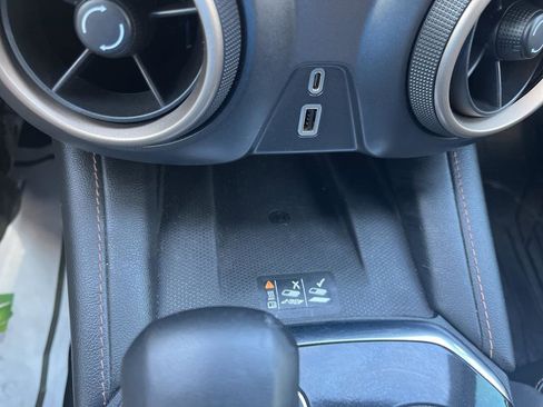 Certified 2023 Chevrolet Blazer Premier w/ Enhanced Convenience Package image 17