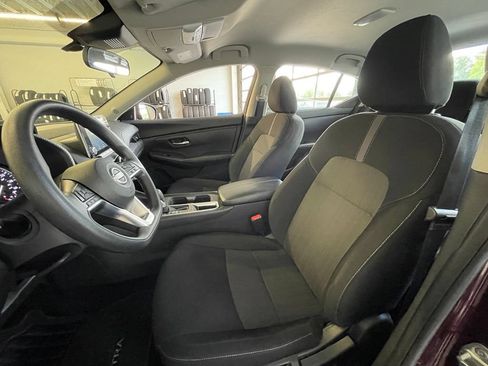 Used 2025 Nissan Sentra SV FWD image 22