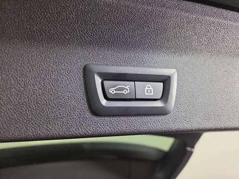 Used 2022 BMW X3 xDrive30i w/ M Sport Package 2 AWD/4WD image 35