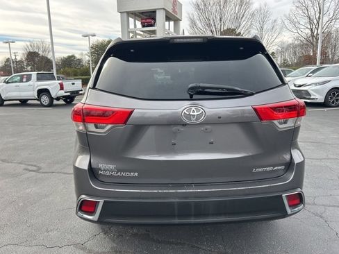 Used 2018 Toyota Highlander Limited image 6