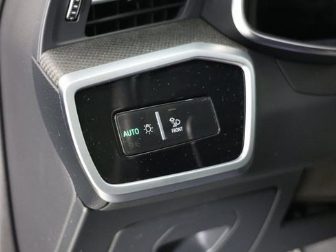 Used 2023 Audi S6 Prestige w/ Prestige Package image 25