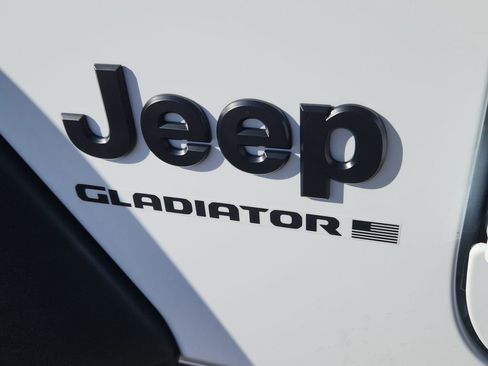 New 2026 Jeep Gladiator Sport image 12