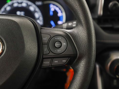 Used 2025 Toyota RAV4 LE image 26