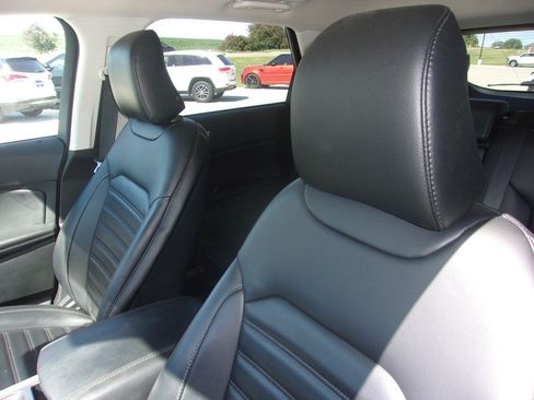 Used 2024 Ford Edge SEL w/ Convenience Package AWD/4WD image 12