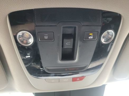 Certified 2023 Kia Sorento S w/ Panoramic Sunroof Package AWD/4WD image 39