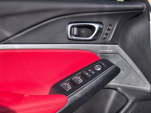 Used 2025 Acura Integra A-Spec image 11