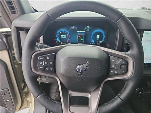 New 2026 Ford Bronco Badlands AWD/4WD image 15